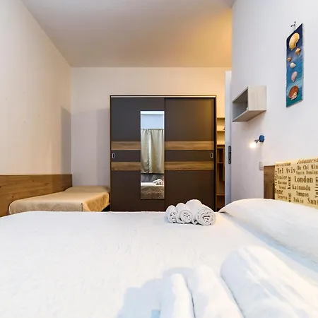 Doriana 2br 5px Freepark Jacuzzi オルビア